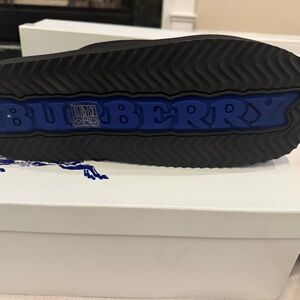 Men’s Size 44 Brand New Burberry Black Leather Sandals